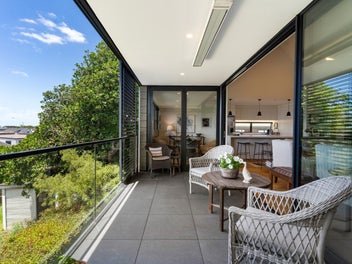 Architectural Air Meets Coastal Calm