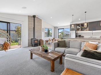 Welcome to Hikuwai - Where Family Life Flows