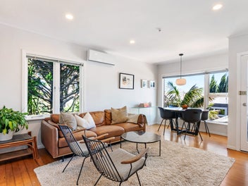 Sun Soaked, Secluded & Steps to the Bay