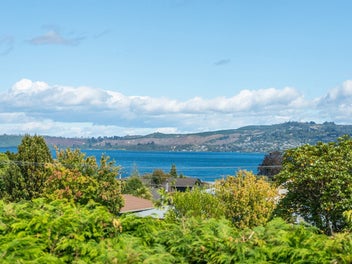 Grand Location Grand Home Grand Views