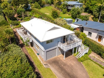 Immaculate Island Gem