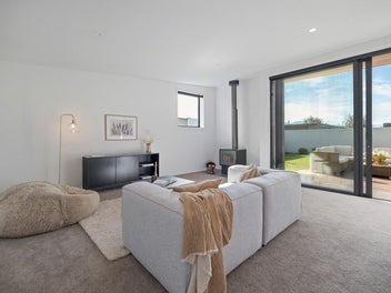 Ultimate Wanaka Lock and Leave