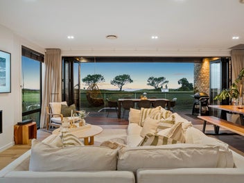 Where luxury meets the coast