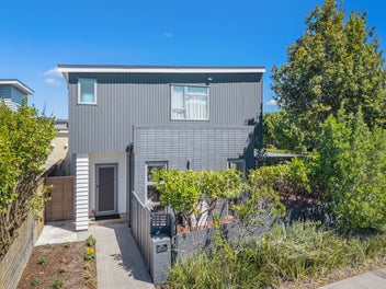 Resort-Style Corner Retreat with Spa & Sauna