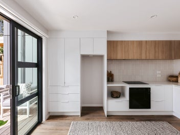 NEW BUILD, TURN THE KEY, MOVE IN NOW!