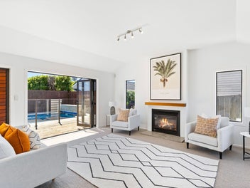 Family living with soul on Wainui