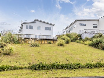 Contemporary Comfort for the Whole Family