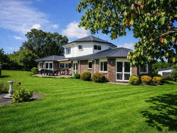 23B Moorfield Road