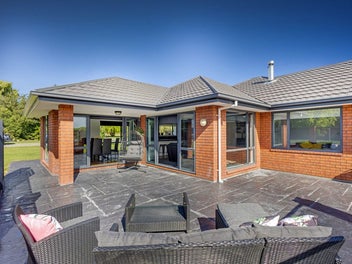 The Lifestyle You've Been Waiting For...