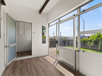 2 Bedrooms + Hobbies + Office