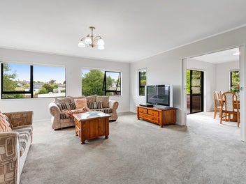 Family & Entertainers Delight!