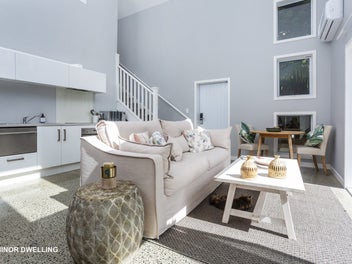Gorgeius villa and an income that seals the deal