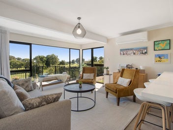 Grandstand Views and Position.