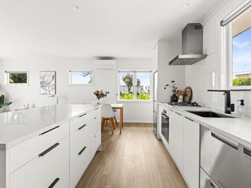 Easy living, excellent location