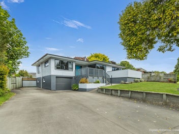 Versatile Living For Modern Family Lifestyles