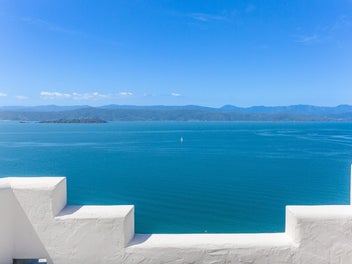 Middle Harbour - New Zealand