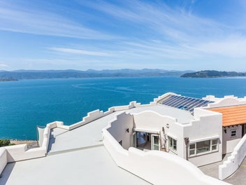 Middle Harbour - New Zealand