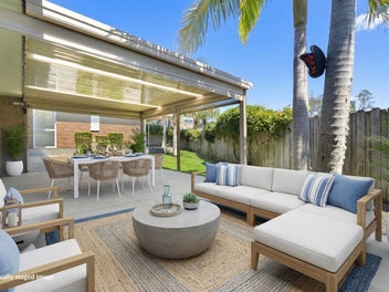 The One In Totara Views