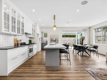 Large-Scale Living, Low Maintenance Ease