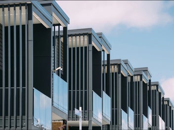 Spacious 4 Bed 3 Bath Home in Rangitoto Zone