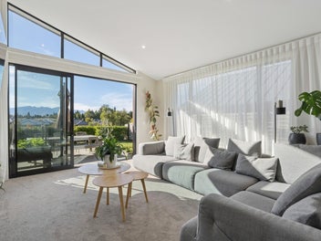 The Best of Alpine Estate Living - Ready for you!