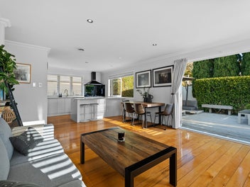 Bungalow Charm. City Convenience.