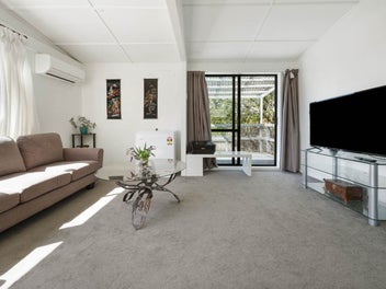 Home & Income Goldmine on 814m² Land