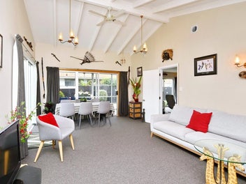 Downsize or Your First Home? This Could Be It!!