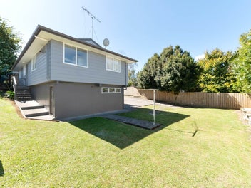 Ample Parking, Flat Garden & Off-Street Privacy