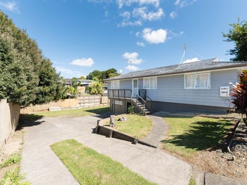 Big Garden, Big Space, Plenty Parking