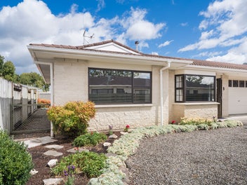 Ultra Convenience & Three Bedroom