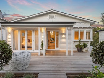 Westmere Family Living with Space, Light and Flow