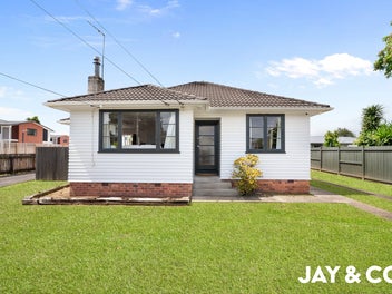 #GAMEDAY | Modern Elegance Meets Classic Charm