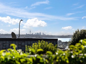 G.J. Gardner Modern Gem: Single-Level & Views