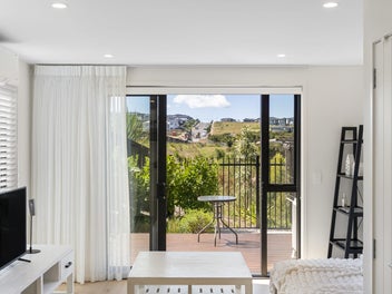 Best Value in the Market - Freehold & Modern