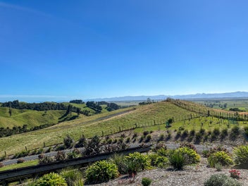 FINISHED TO PERFECTION - LUXURY LIFESTYLE