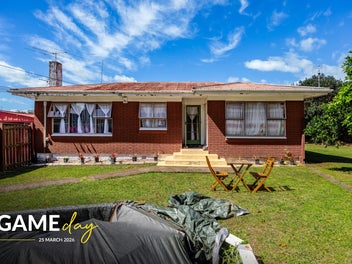 #GameDay - Urgent Sale: Do-Up Or Develop!