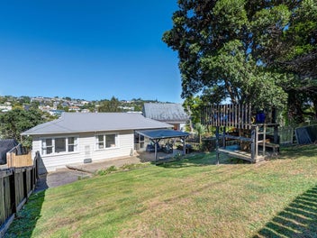 Beach Life, Deck Vibes and First Home Dreams!