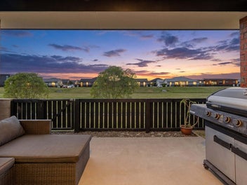 Modern Design, Peaceful Reserve Position