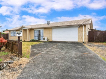 Classic Brick & Tile & Brilliant Location!