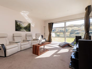 Grand Panoramic Estate in Prestigious Churton Park