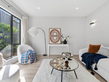 Epsom Charm! Entry to Buckley