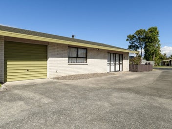 Sunny Brick Beauty Near Reserve