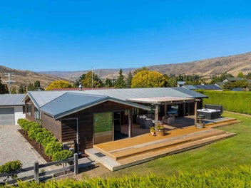 Where Vast Spaces, Views & Vision Meet