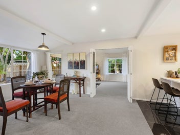 Retiring Vendors - This MUST Be Sold!