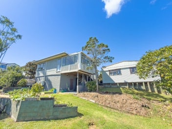 811m² Corner Goldmine & Potential