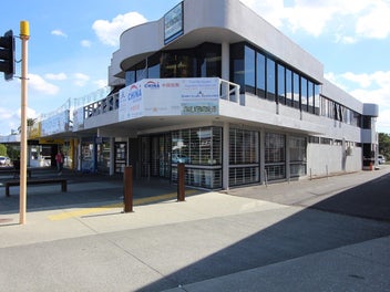 Image 1 of 3