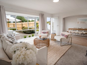 Serious Seller, Smart Buying by the Beach