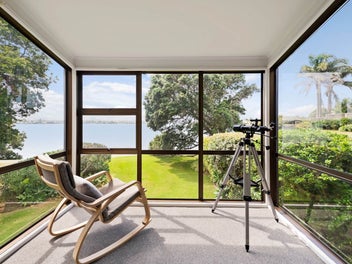 Prime Waterfront Sanctuary on 1800m² Land