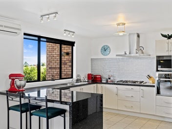 STUNNING FAMILY HOME WITH RURAL VIEWS